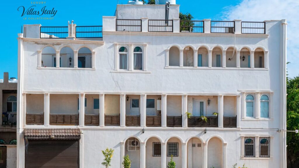 Who Should Stay at T7 Luxury Villas Paros